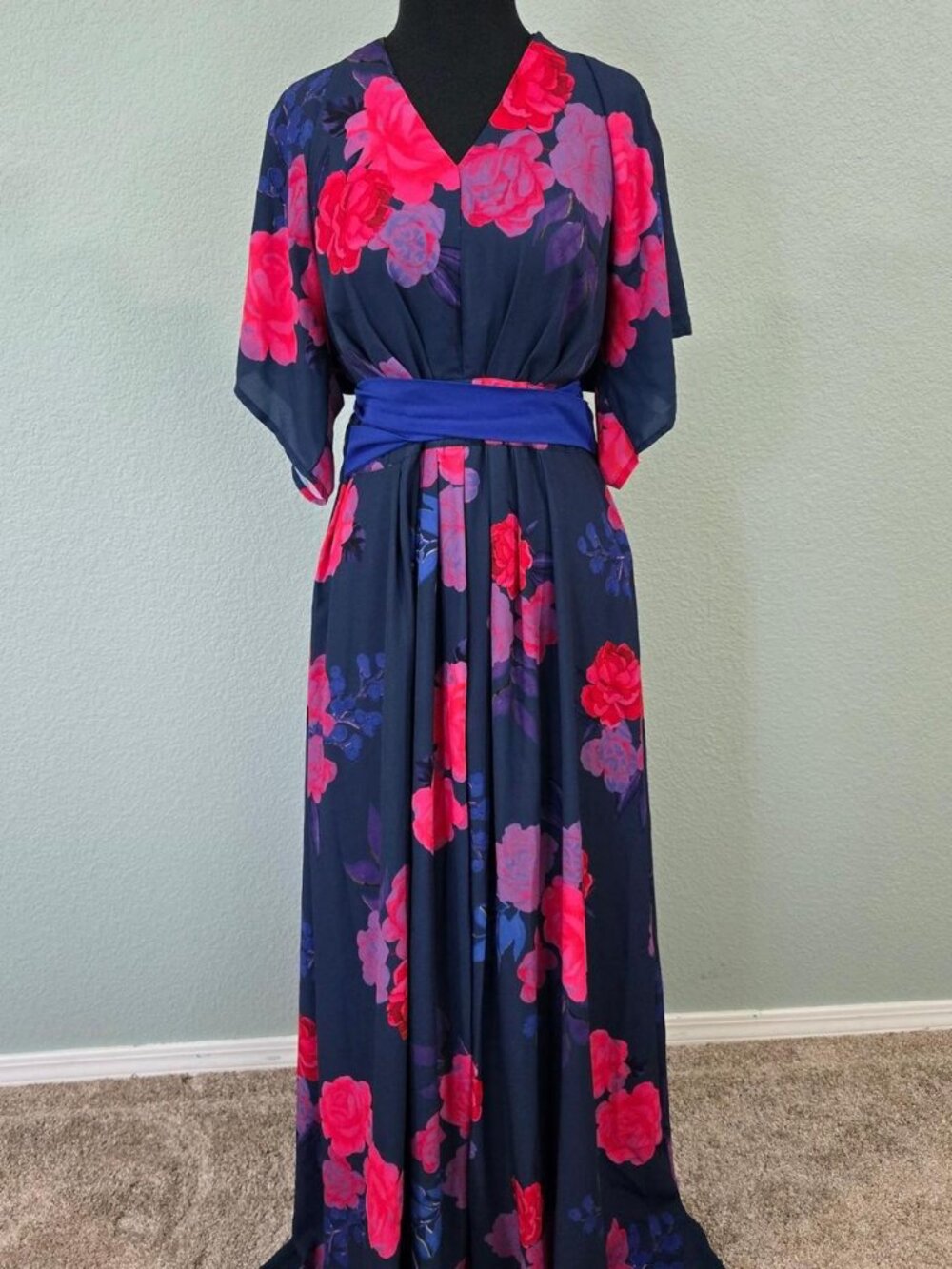 Wayward Fancies Navy Floral Kimono Sleeve‎ Maxi Dress